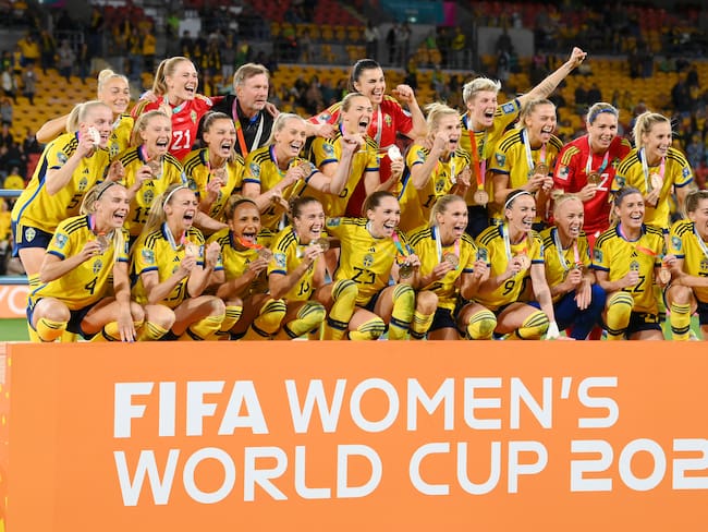 Suecia celebrando después de conseguir el tercer puesto en el Mundial Femenino. (Photo by Bradley Kanaris/Getty Images)
