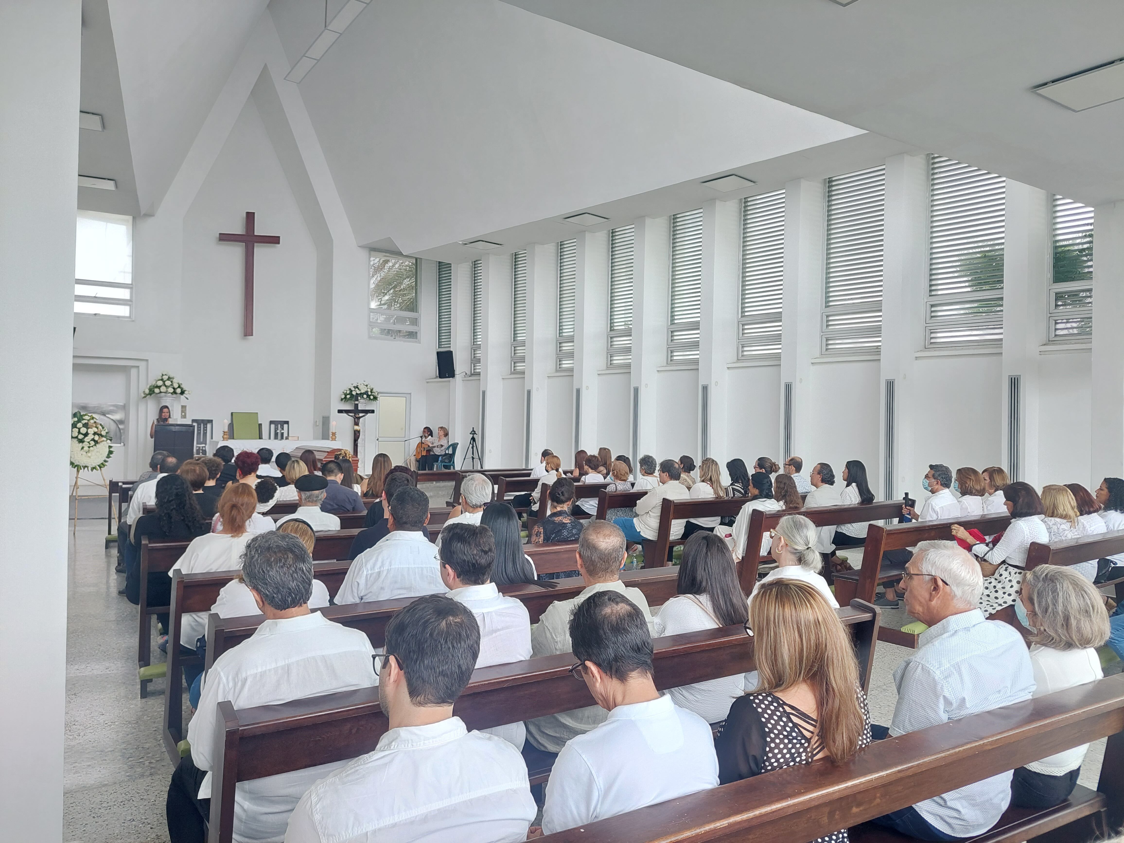 Sepelio del periodista Heriberto Fiorillo (Caracol Radio)