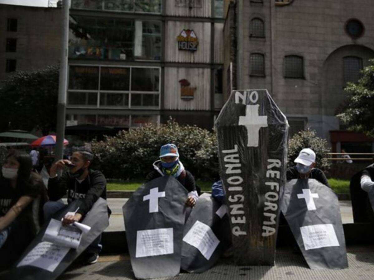 Avanza el paro nacional en Bogotá y ciudades intermedias