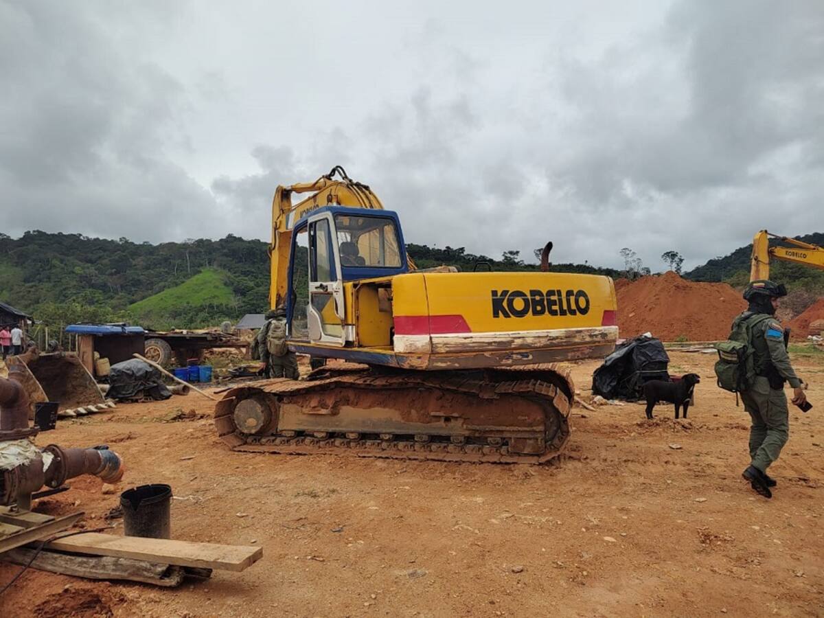 Ejército intervino maquinaria del ELN destinada a producir oro en el sur de Bolívar