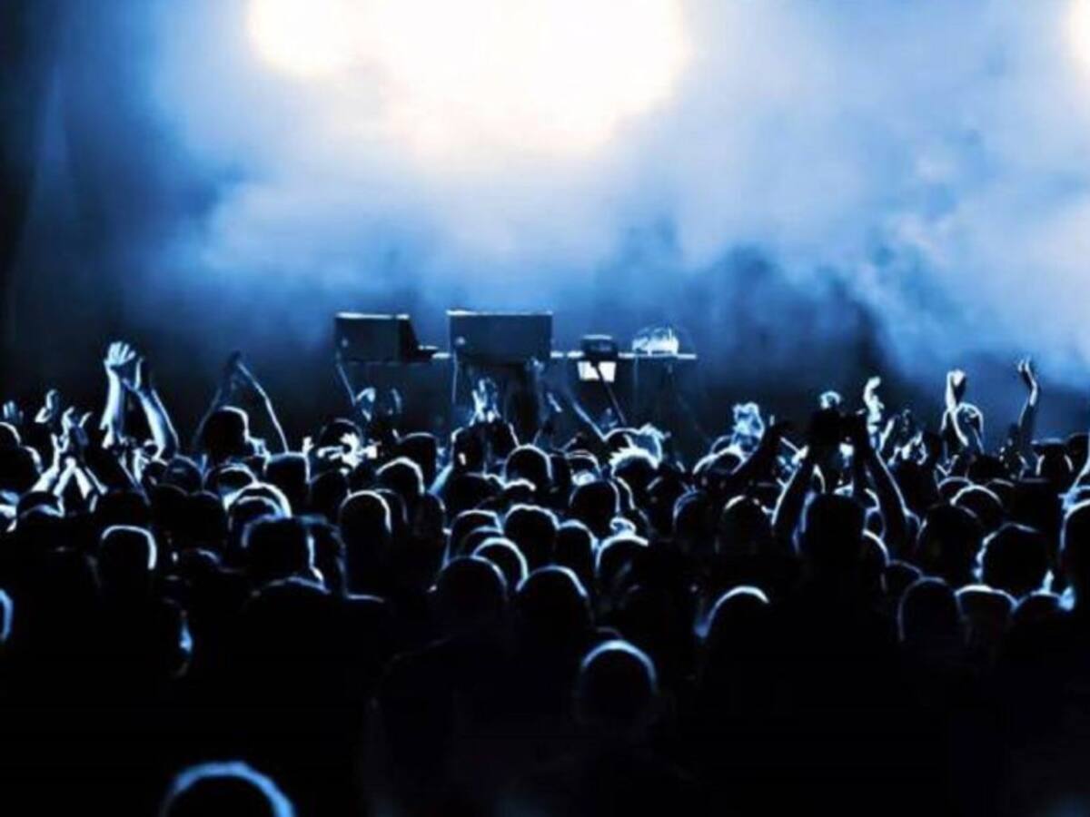 Fiestas electrónicas en Cartagena sin control de las autoridades