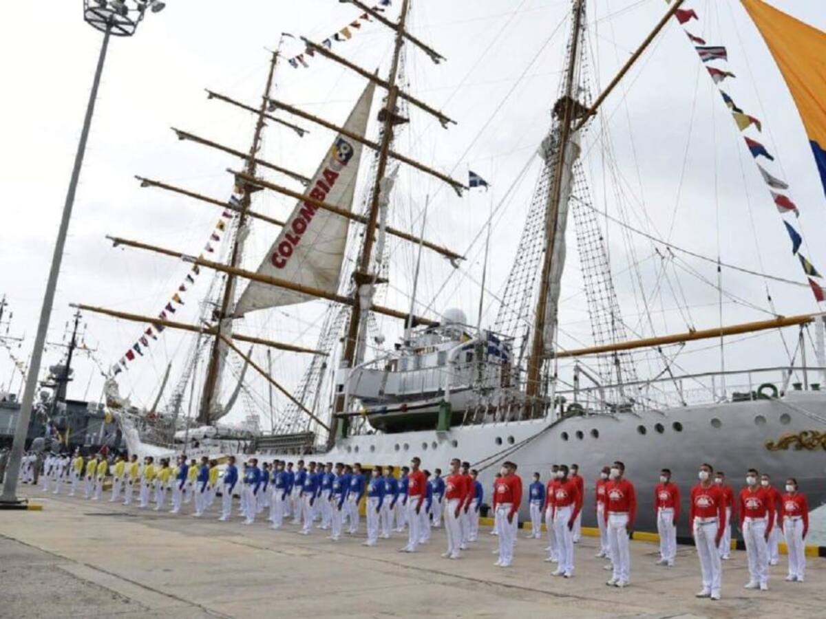 Buque ARC Gloria zarpó desde Cartagena a su crucero de entrenamiento