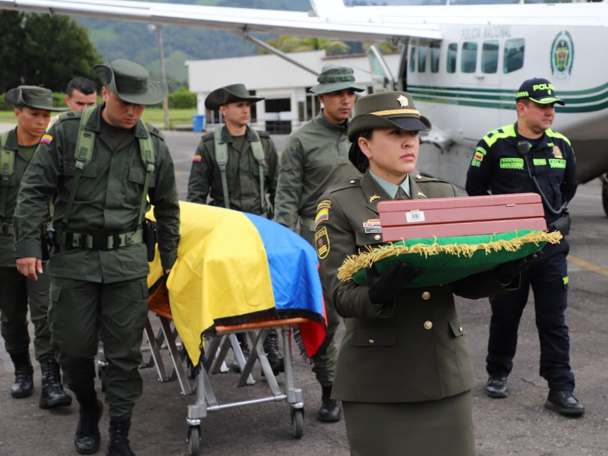 Llegó a la capital de Caldas el cuerpo del policía muerto en Caquetá.