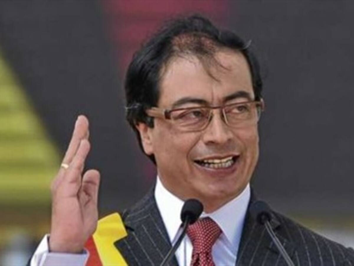 Alcalde Petro, citado al Congreso para que responda por decreto del POT