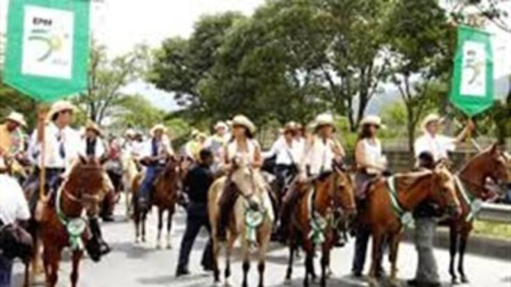 Concejo de Medellín pone fin a la cabalgata de la Feria de las Flores