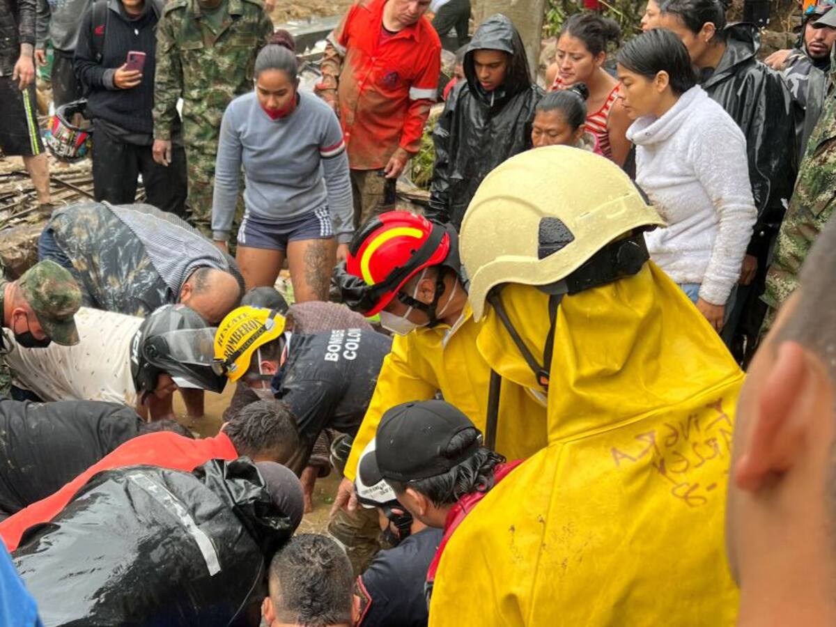 Derrumbe en Pereira deja 15 fallecidos y más de 20 heridos