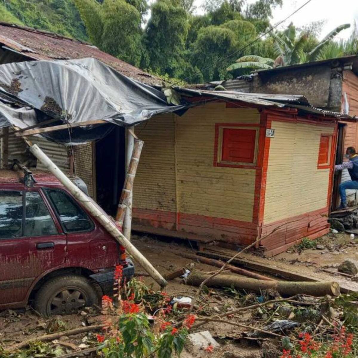 Damnificados de La Esneda ya pueden reclamar subsidio de arrendamiento