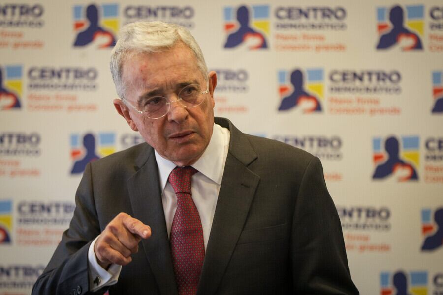 Expresidente, Álvaro Uribe juntos a congresistas del Centro Democrático / Colprensa