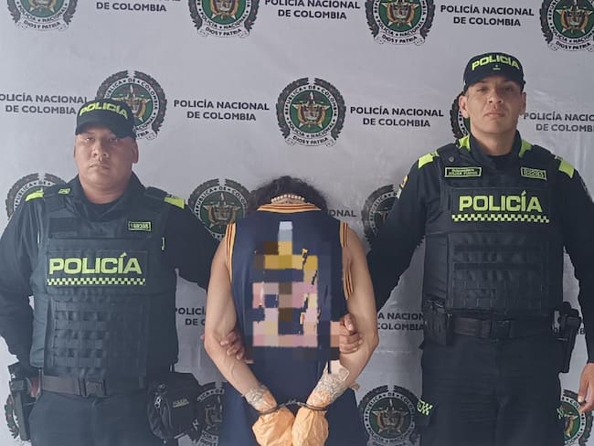 Hombre capturado en flagrancia por disparo que provocó la muerte de una mujer en Armenia. Foto: Cortesía Policía Quindío
