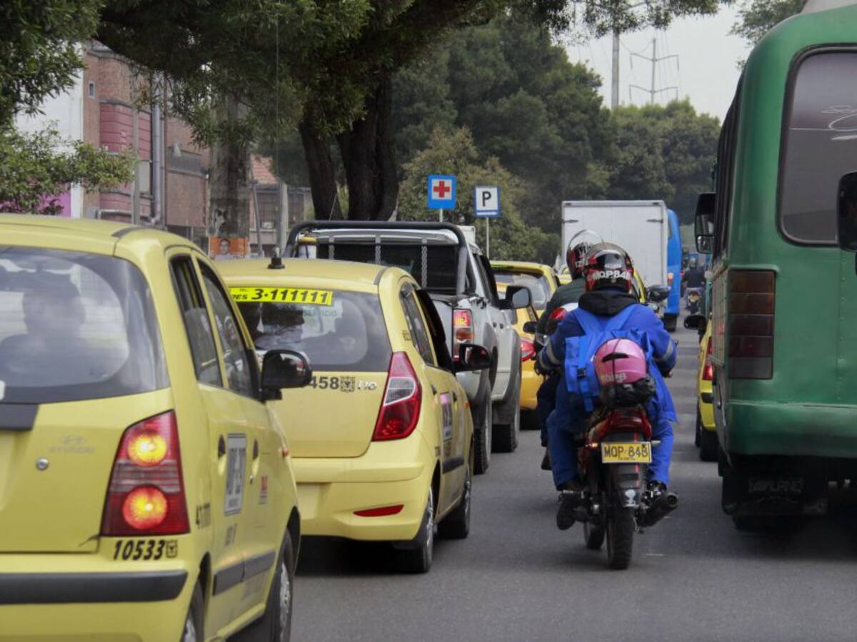 Miles de personas salieron de Bogotá antes de comenzar el aislamiento
