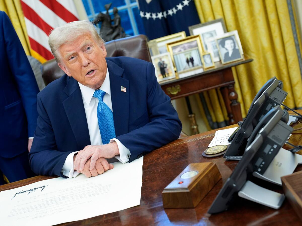 Trump anuncia bombardeos contra Estado Islámico en Somalia