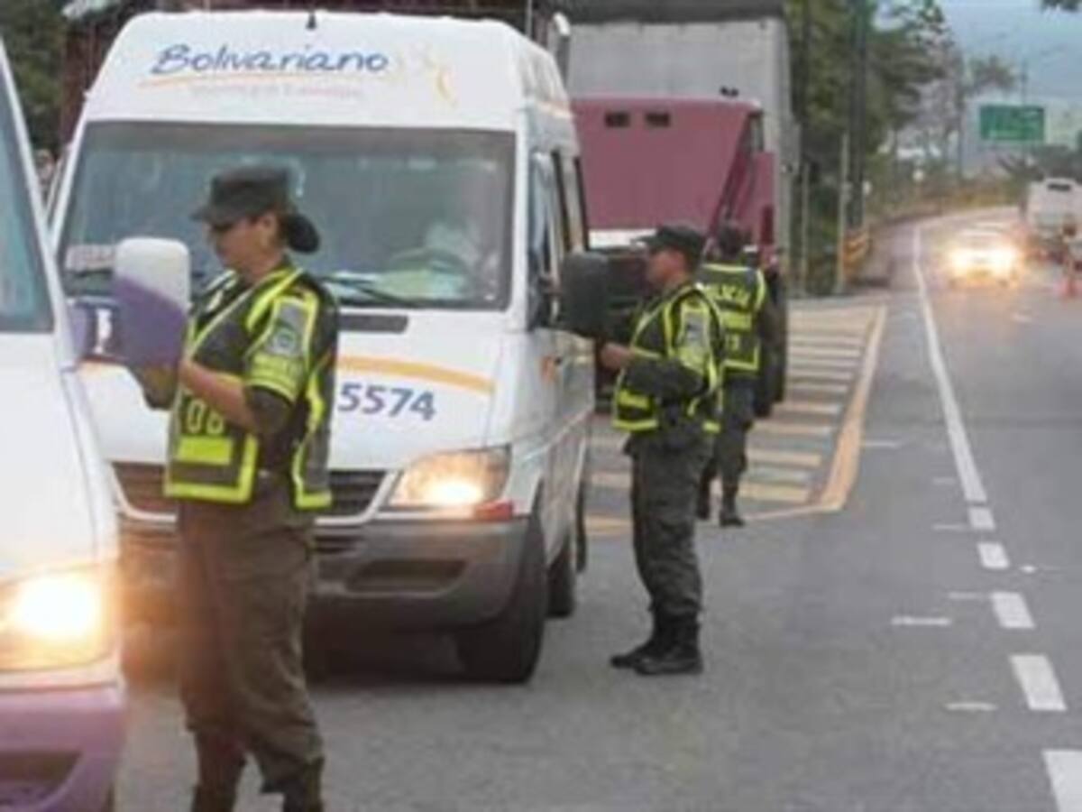 Más de 3 millones de vehículos se movilizarán por la red vial nacional en este fin de año