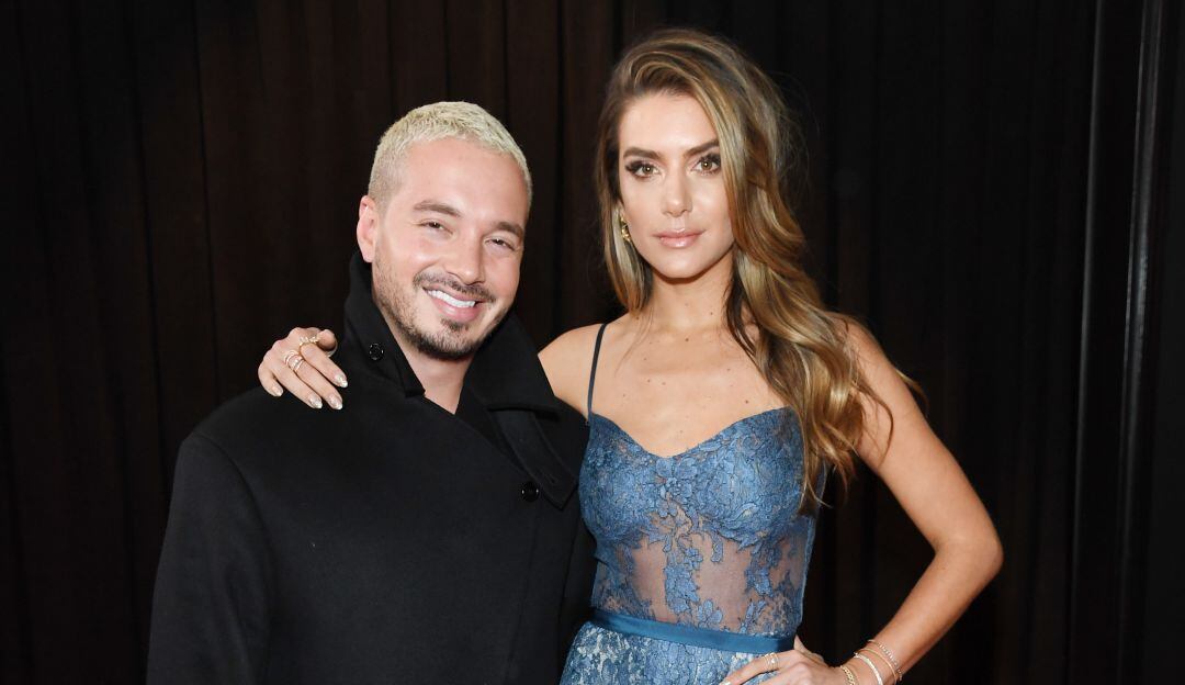  J Balvin y su novia Valentina Ferrer 