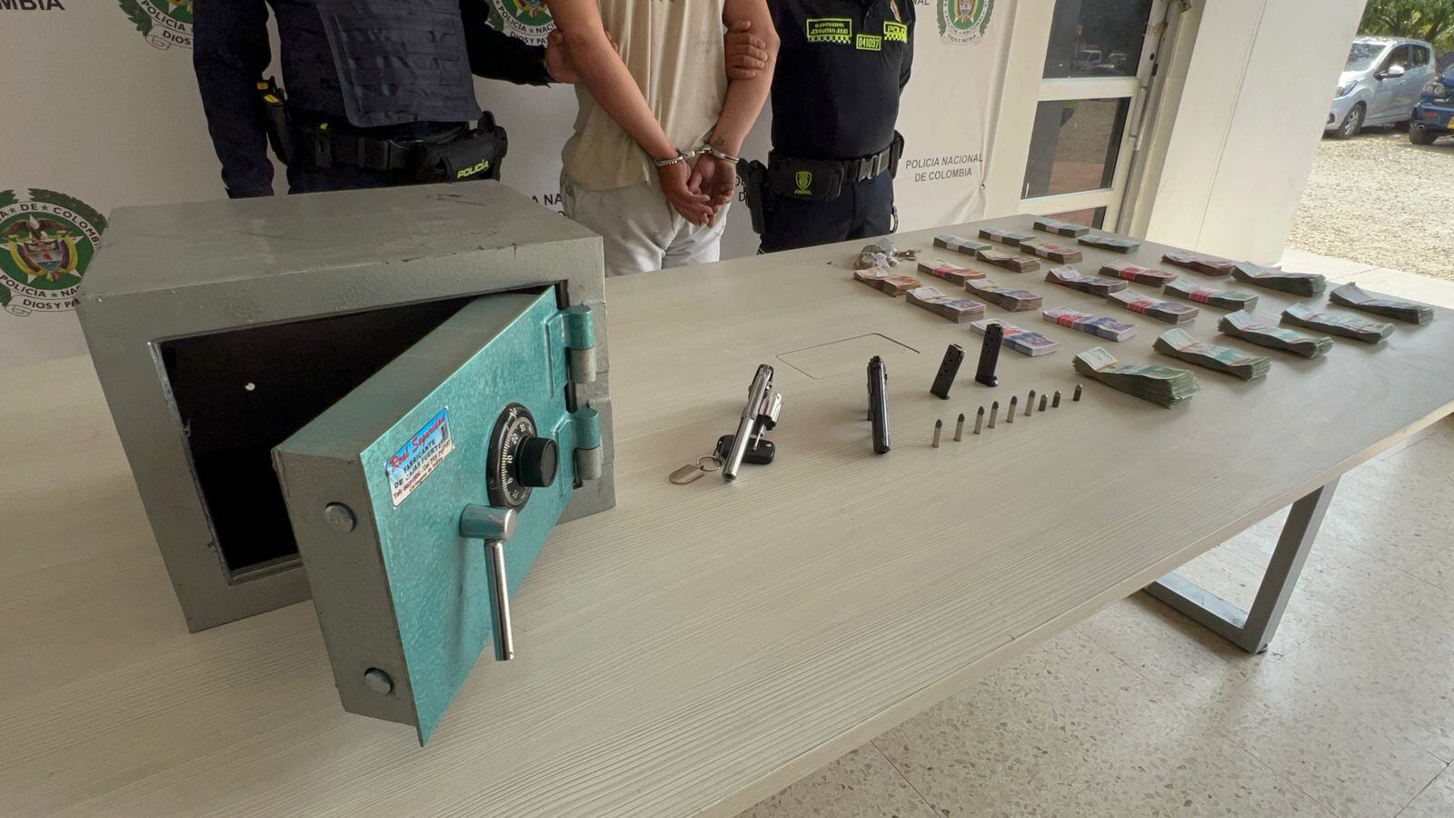 Capturado por robo de una caja fuerte con el producido de una estación de gasolina