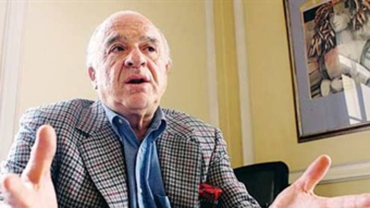 Hay que buscarle ocupación al presidente Uribe después del siete de agosto: Fabio Echeverri