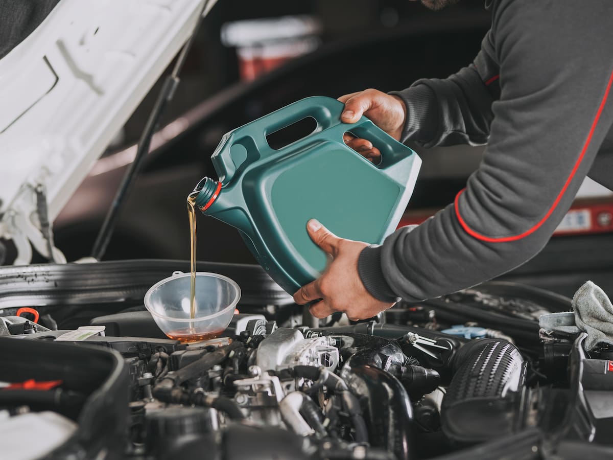 ¿Cómo saber cuándo cambiar el aceite del carro? Km recomendado según antigüedad del vehículo