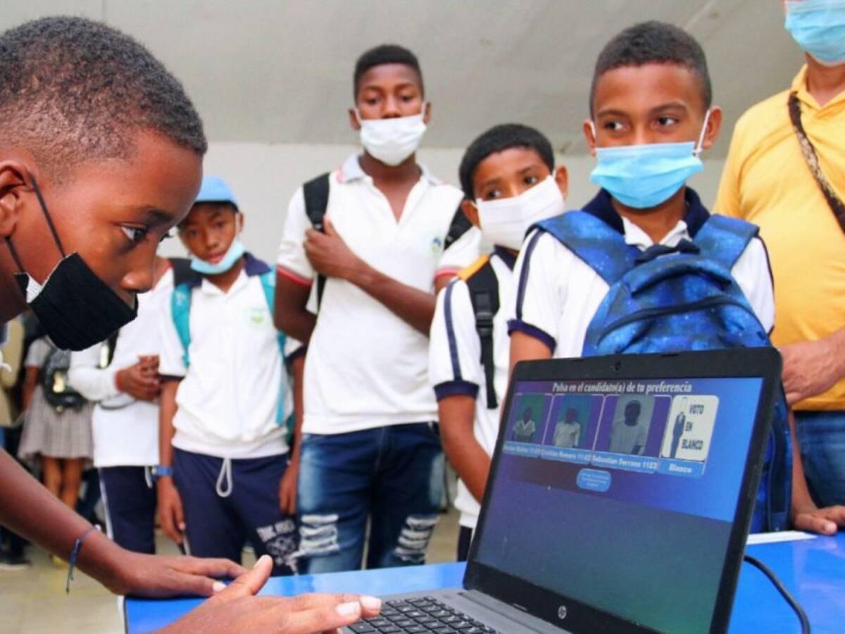 Colegio de María La Baja, pionero de voto electrónico para elegir personero