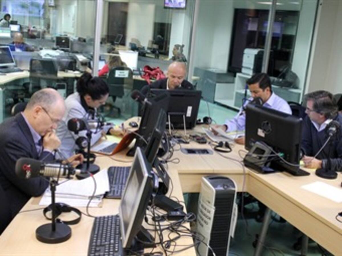 “Se viene un pliego de cargos muy duro contra Petro”: concejal De Roux