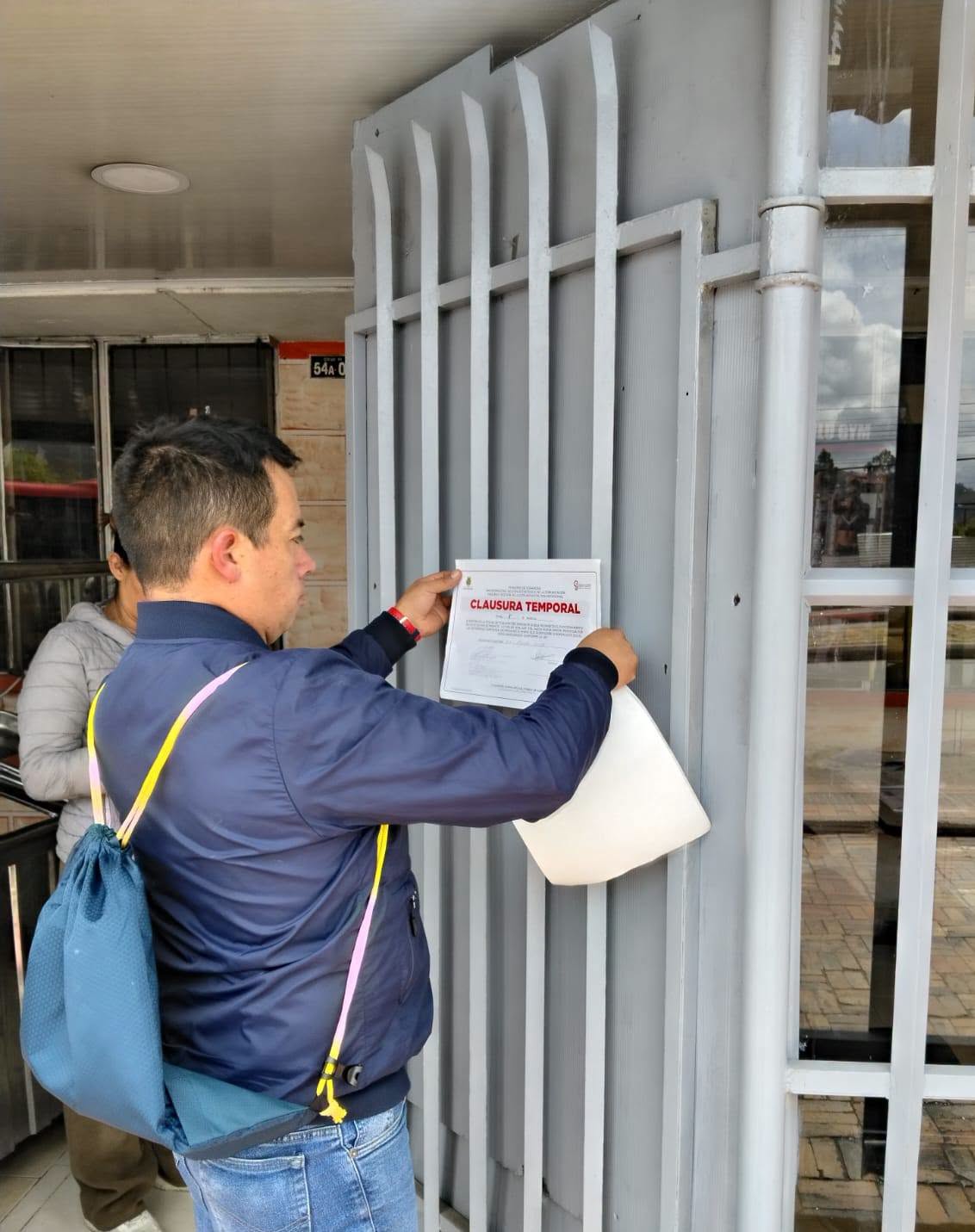 La Alcaldía clausuró un establecimiento de comidas rápidas ubicado al norte de la ciudad, luego de una inspección sanitaria adelantada por la Secretaría de Salud / Foto: Alcaldía de Sogamoso.