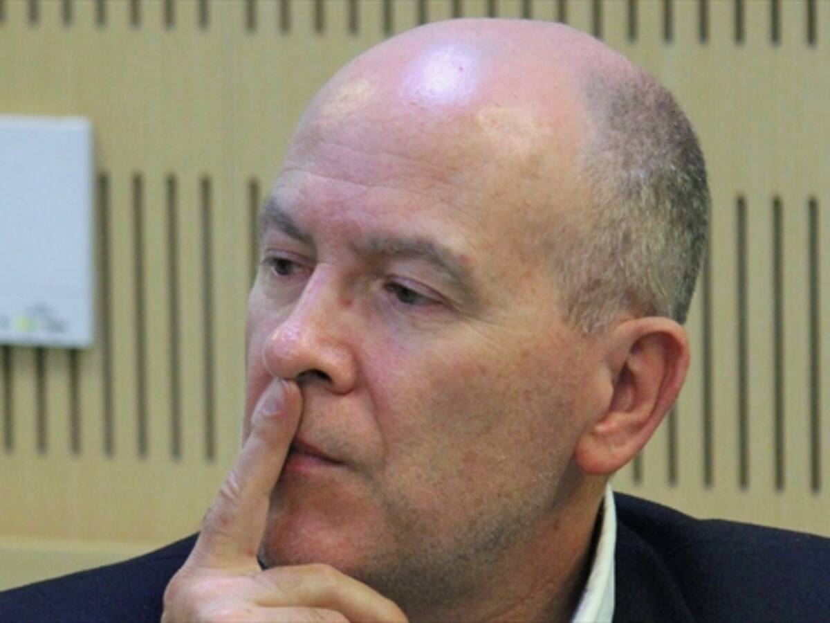 Los disgustos de De Roux por reunión entre Polo y Alianza Verde