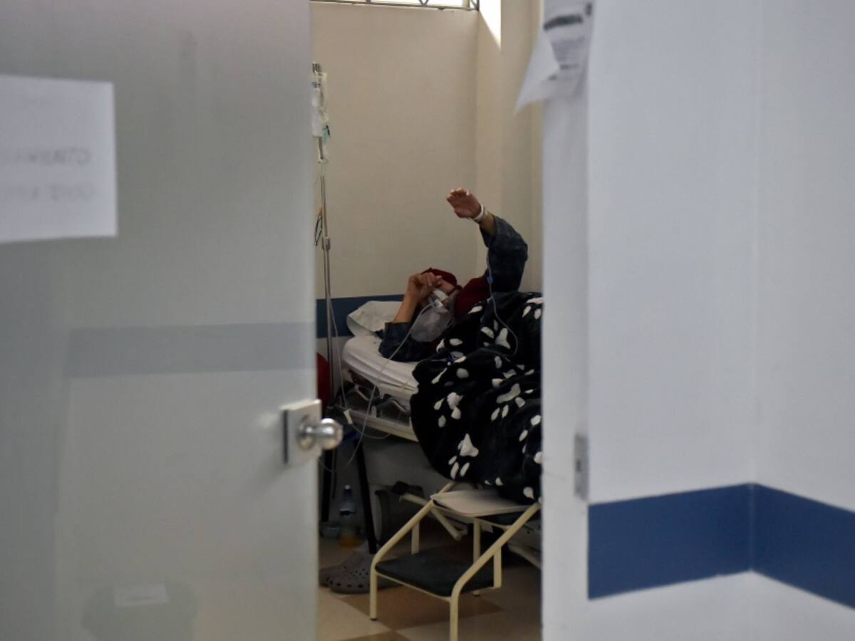 Por fuertes lluvias, Hospital de Soacha terminó inundado