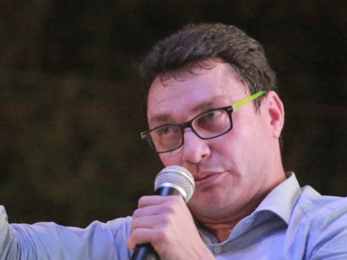 Petro califica a Caicedo de “marginal en la política”