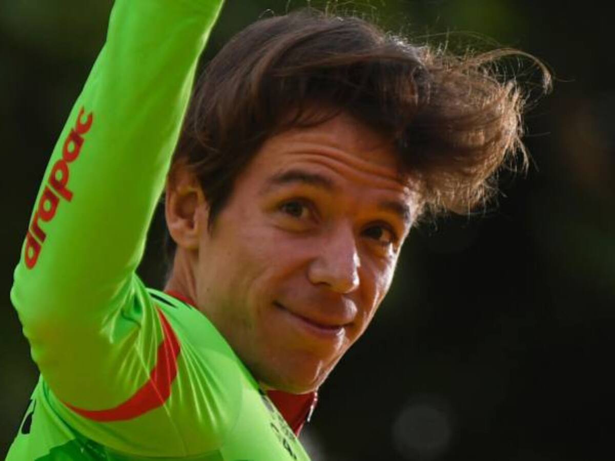 Rigoberto Urán saluda a Caracol Radio en sus 70 años