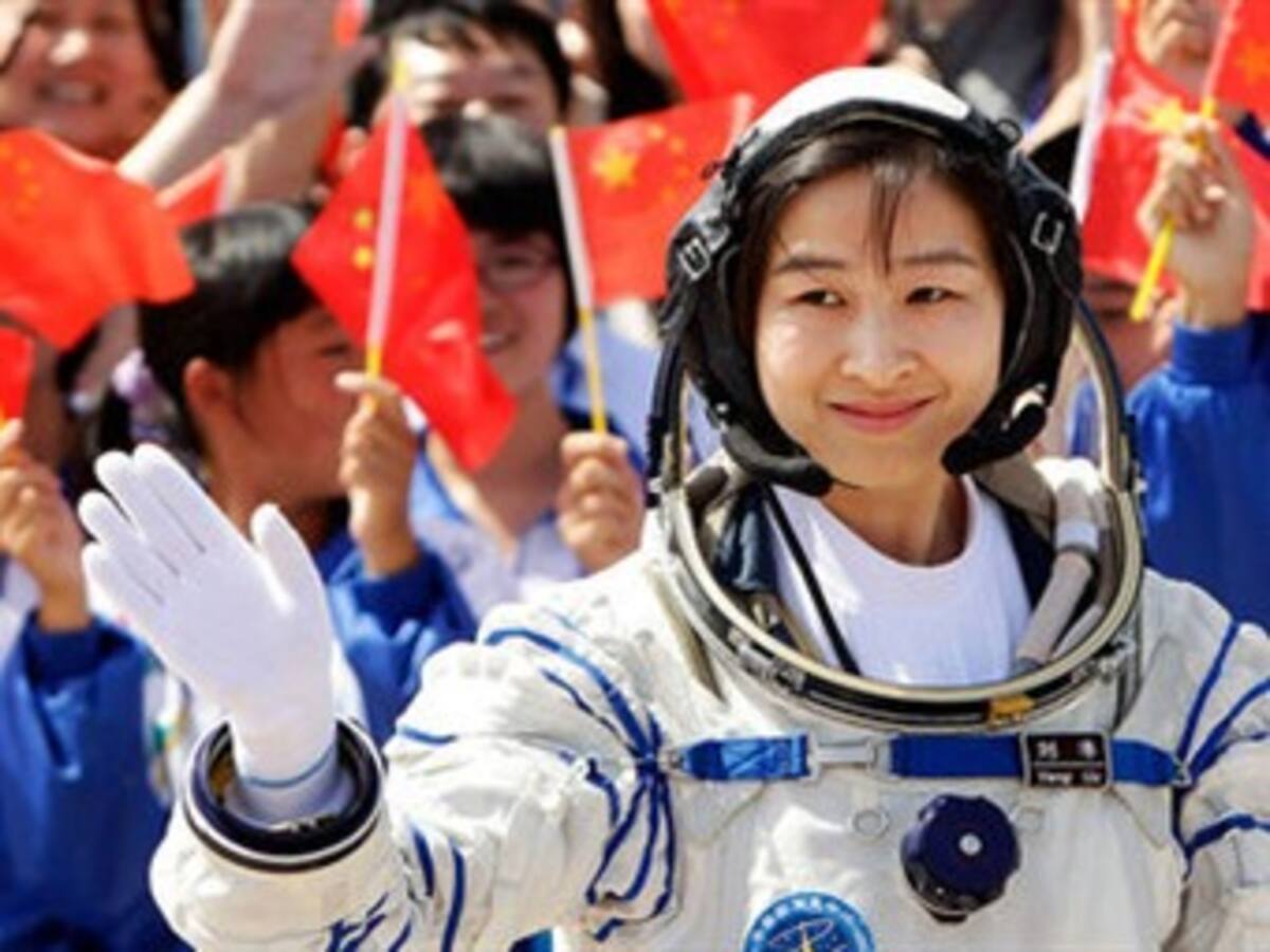 China enviará a su segunda mujer al espacio en su nave "Shenzhou X" este año