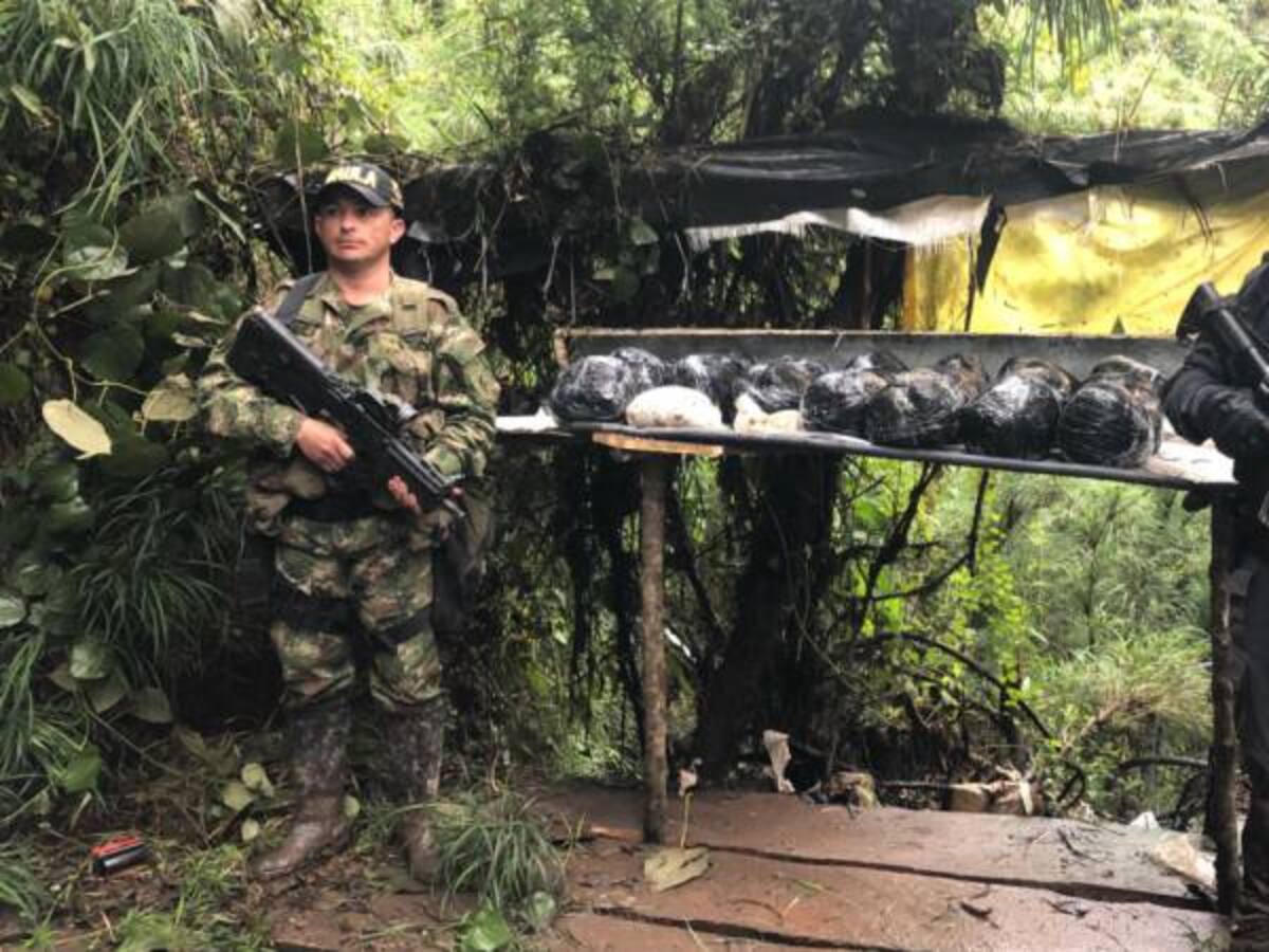 Fiscalía advierte de laboratorios de droga cerca de Bogotá