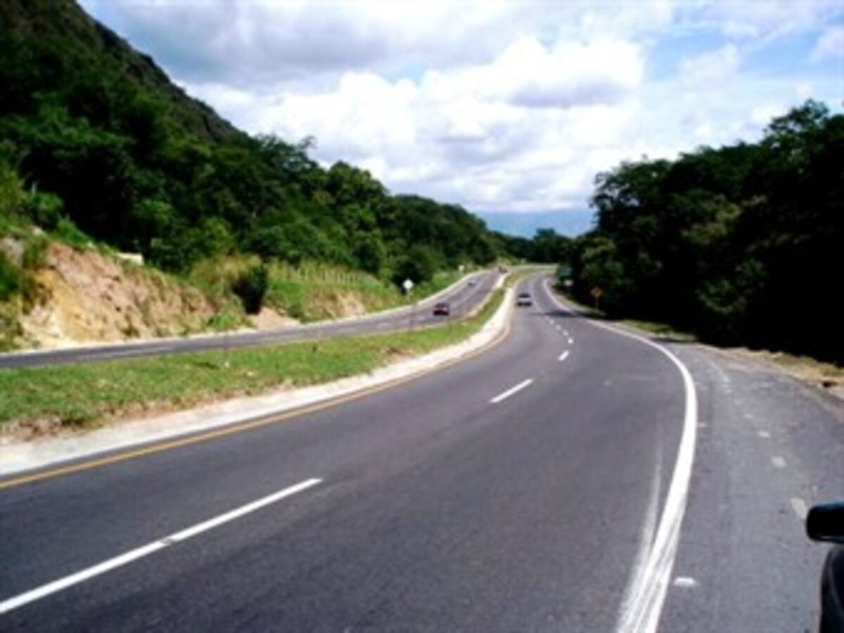 En junio estará lista la doble calzada Bogotá - Girardot