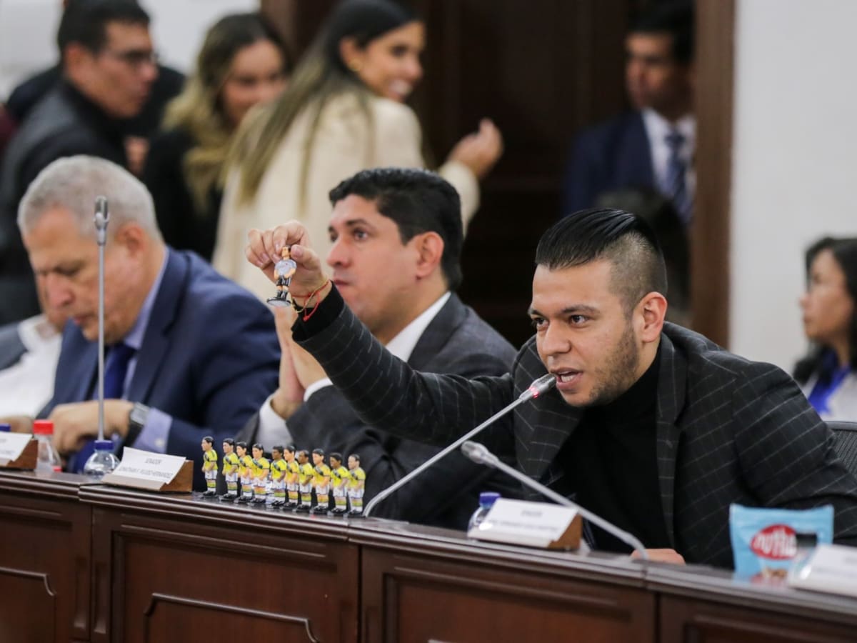 Competencia para el Gobierno: JotaPe se lanzó a Presidencia de Comisión Primera de Senado