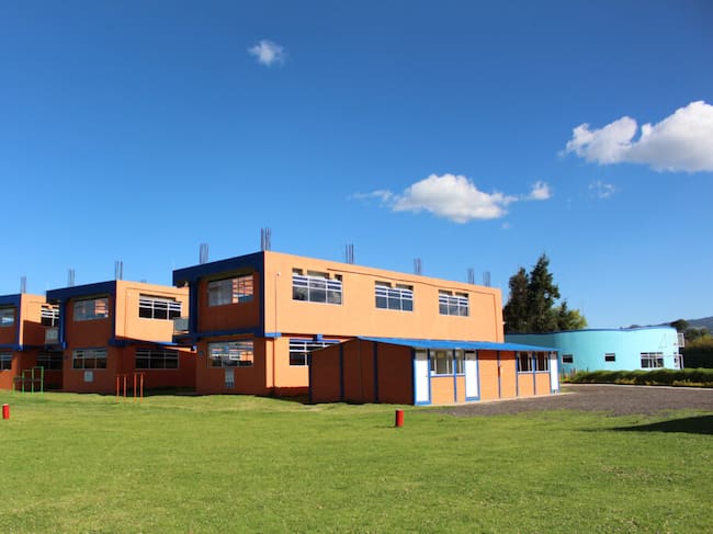 Gimnasio Campestre Los Laureles Bilingüe: Pagina web.