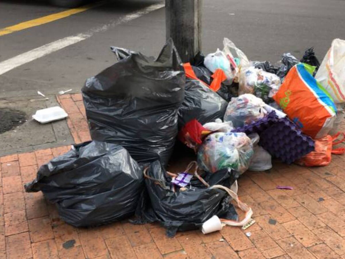 Alcaldía reconoce retrasos y fija plazo para recolección de basuras