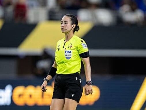 Katia García, arbitra mexicana / Instagram: @kigm14