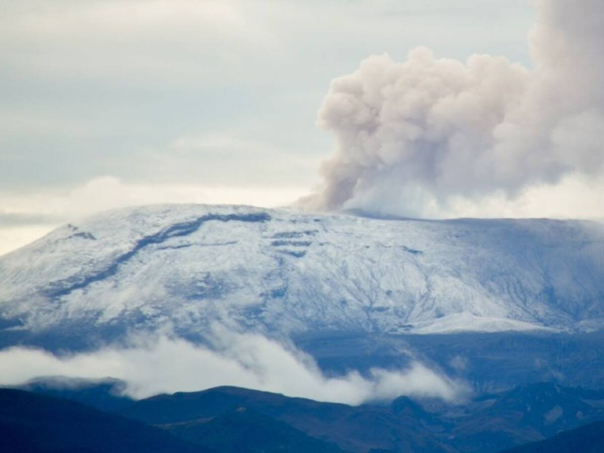 Nivel de actividad amarillo del volcán no representa amenaza para Manizales