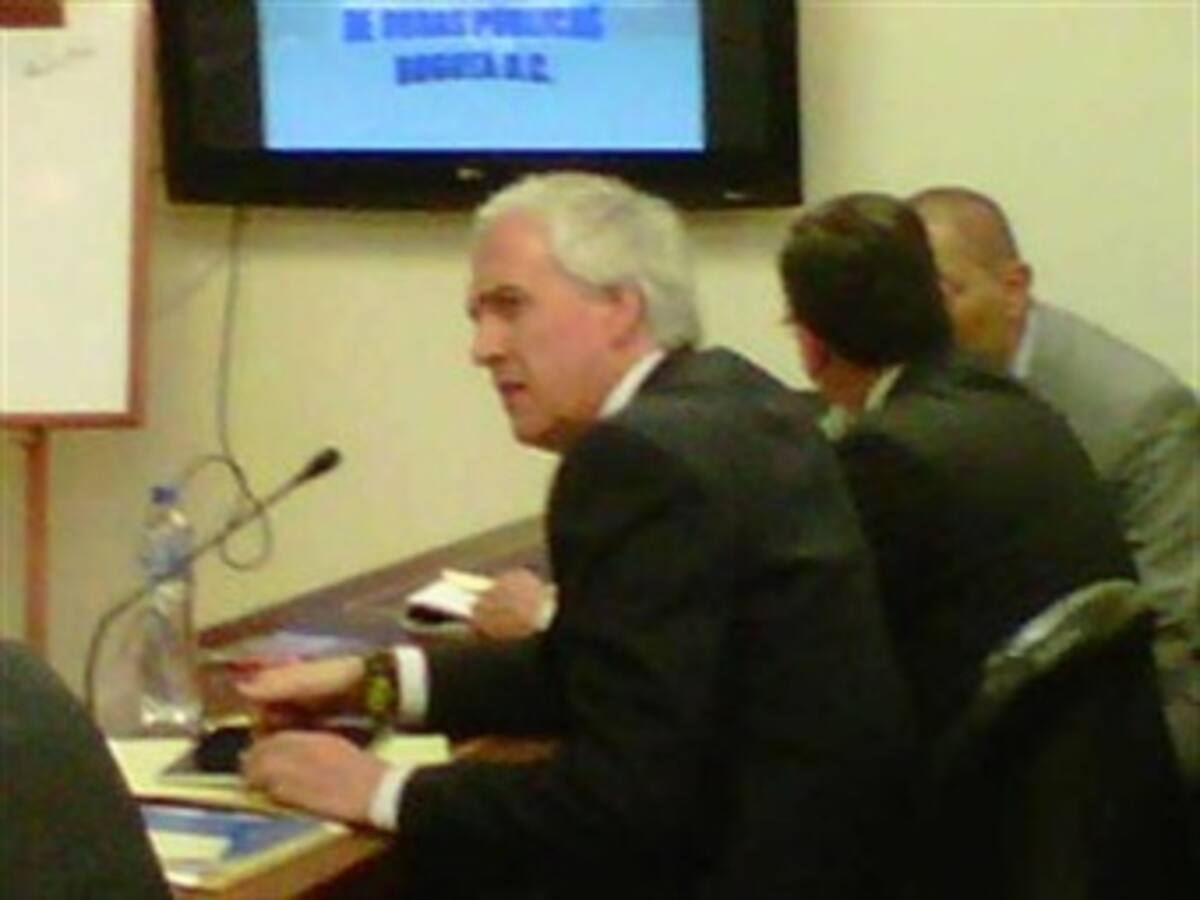 ¿Cómo recuperaría la confianza perdida durante la administración de Samuel Moreno?