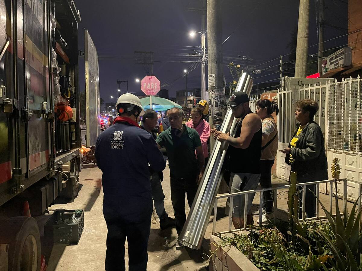 Vendaval arrasa con techos en Kennedy: 15 viviendas afectadas en el Tintal