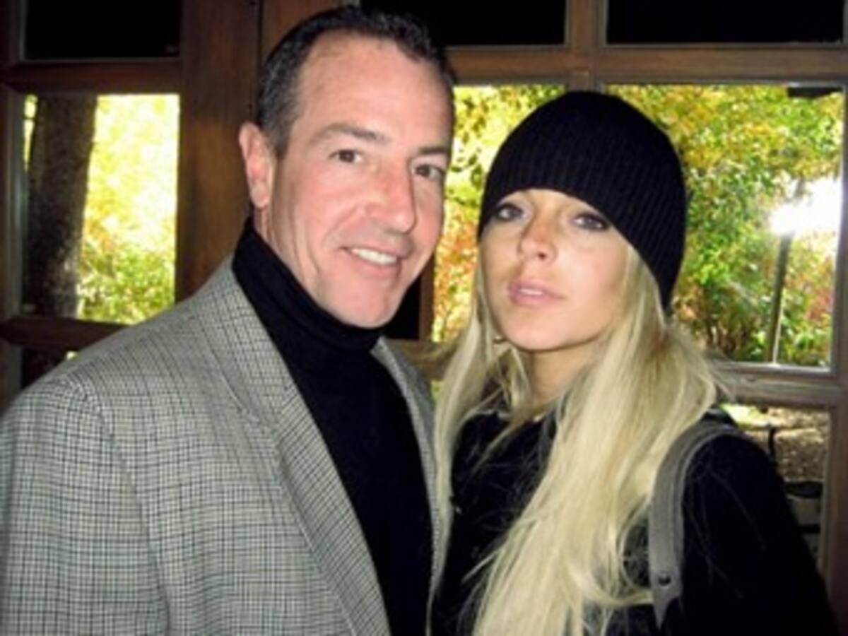 Arrestan de nuevo al padre de Lindsay Lohan tras amenazar a su novia