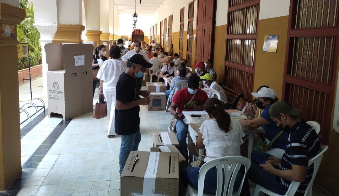 Algunas mesas de votación cerraron antes de la hora estipulada por la Registraduría según la MOE