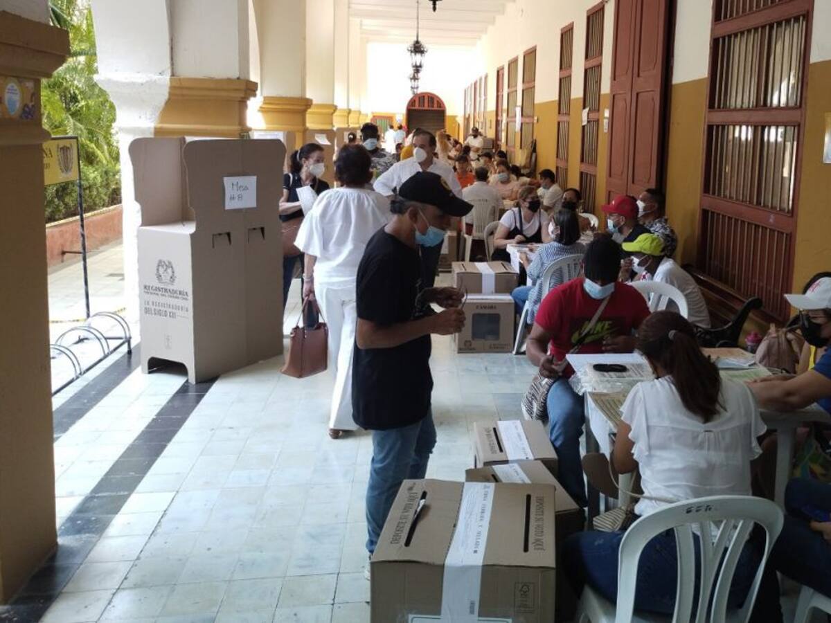 Problemas logísticos y presuntas irregularidades en elecciones en Cartagena