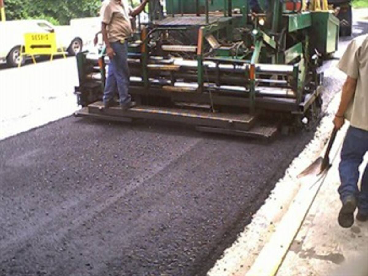 Asfalto subirá 37 por ciento. Temen parálisis en obras viales