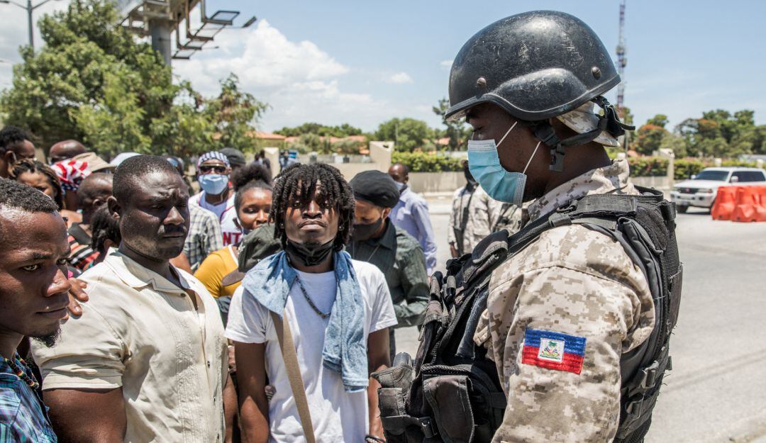 Militares en las calles de Haití