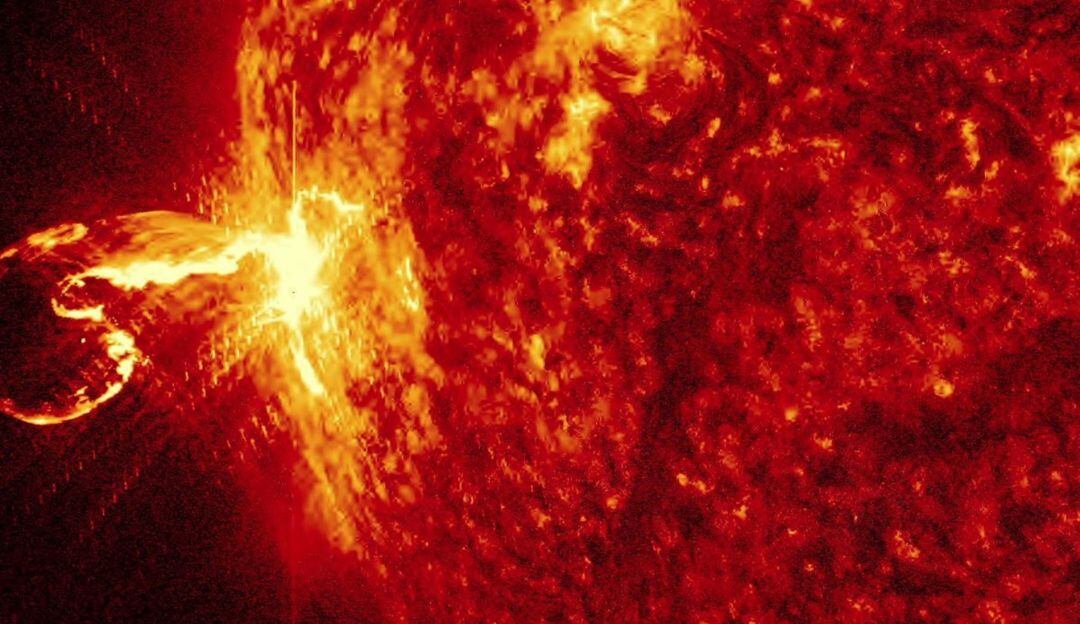 Eyección de masa coral en el Sol 