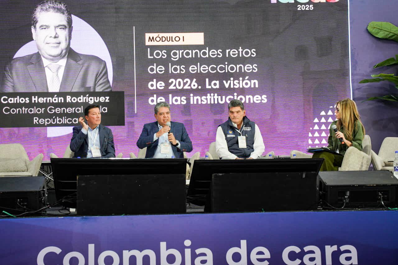 Transparencia, control de recursos y participación ciudadana fueron los ejes del debate sobre los desafíos electorales. | Foto: Caracol Radio