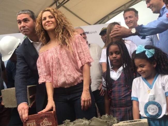 Nuevo colegio de Shakira revive viejo litigio por titularidad de ese lote