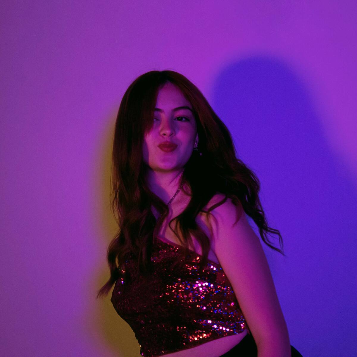 Ana Paola Marín estrena su sencillo “Quédate”: un hit que conquista corazones