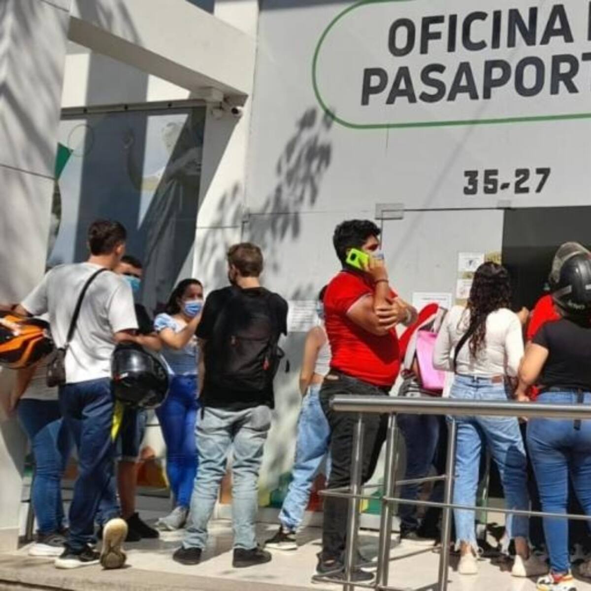 Pánico en Santander por anuncio sobre pasaportes