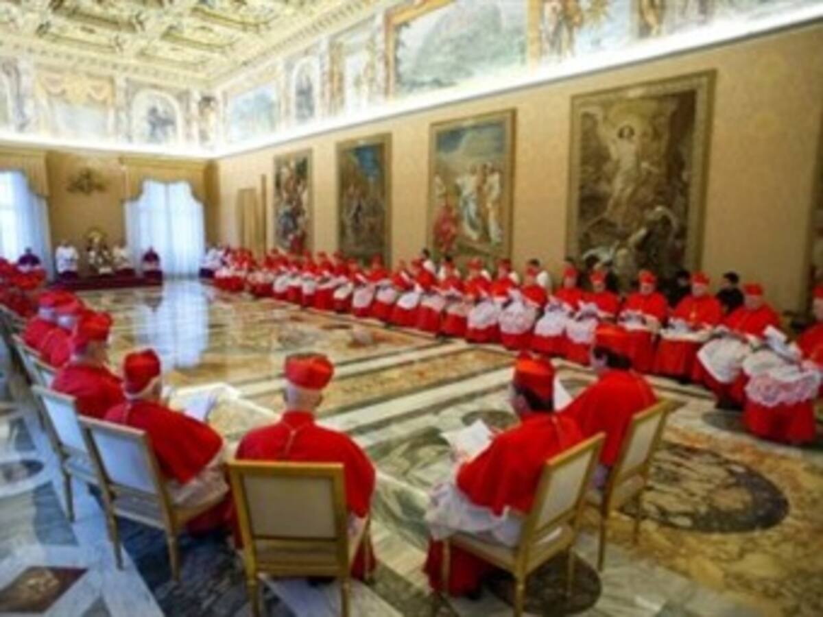 Listos los horarios del cónclave para elegir sucesor de Benedicto XVI