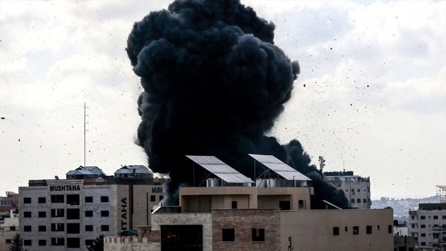 Suhair Zakkout, vocera del Comité, manifestó en La W que la gente está asustada y las dos partes no se deben seguir con este conflicto.. Foto: Ahmed Zakot/SOPA Images/LightRocket via Getty Images