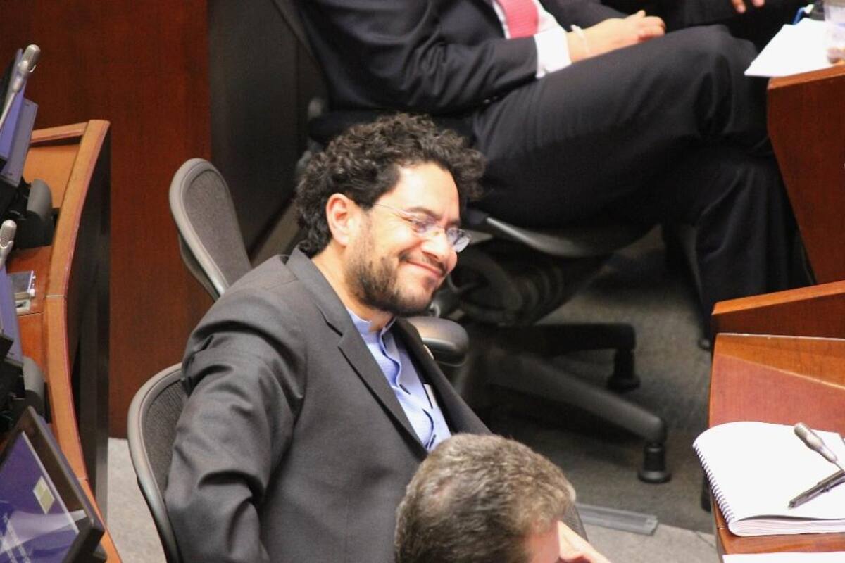El senador del Polo Democrático Iván Cepeda fue el citante del debate en el Congreso donde pretende demostrar los nexos de Álvaro Uribe con ilegales.